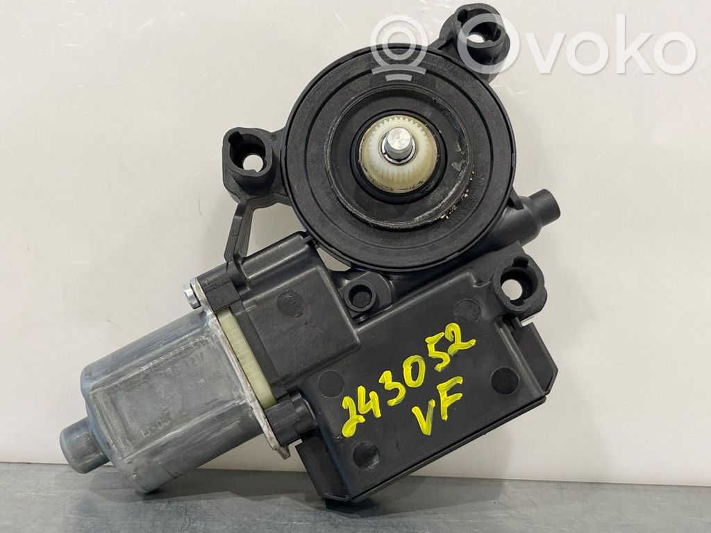 Volkswagen Polo V 6R Podnośnik szyby drzwi z silniczkiem 