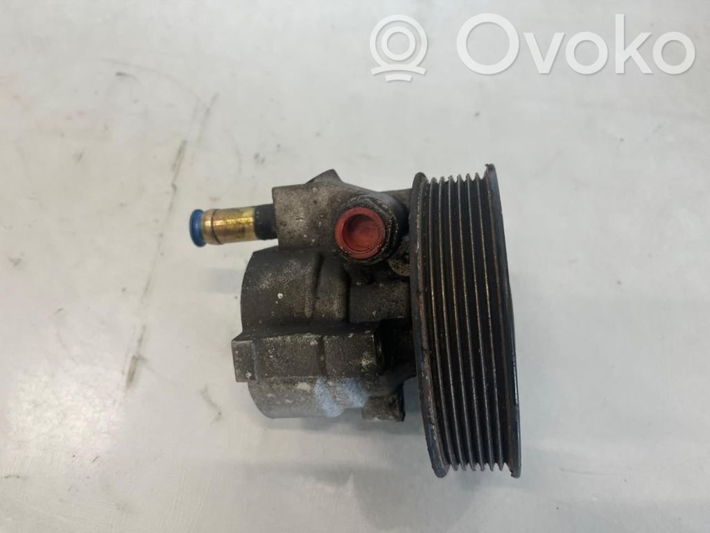 Opel Vivaro Ohjaustehostimen pumppu 
