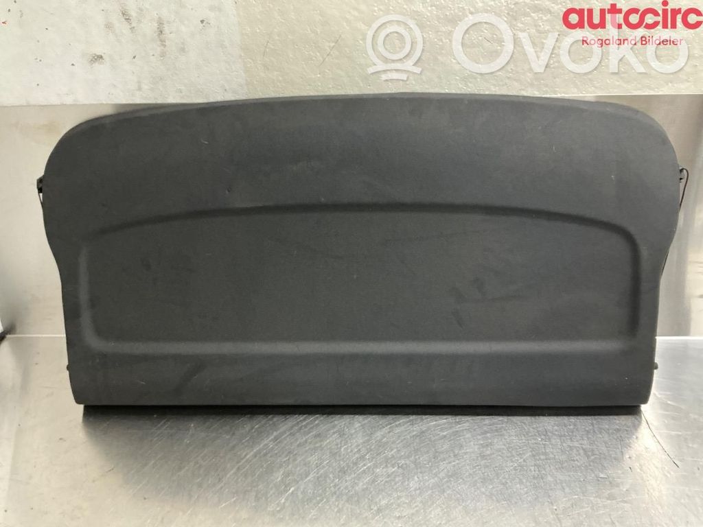 Audi A3 S3 8V Tavarahyllyn kannen suojalista 