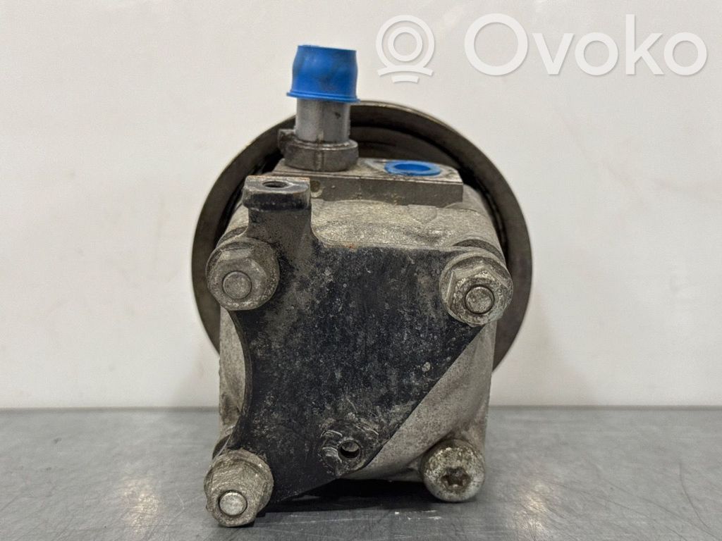 Volvo XC60 Ohjaustehostimen pumppu 