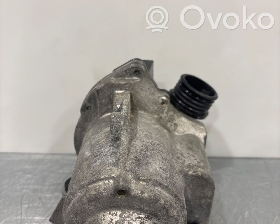 BMW 5 F10 F11 Pompa dell’acqua