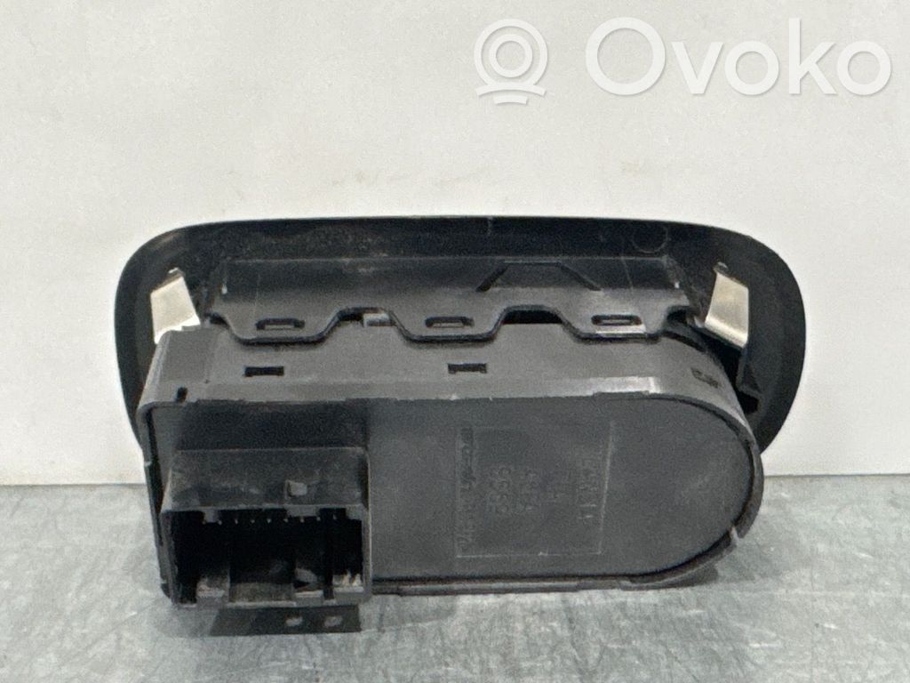 Fiat 500 Electric window control switch 