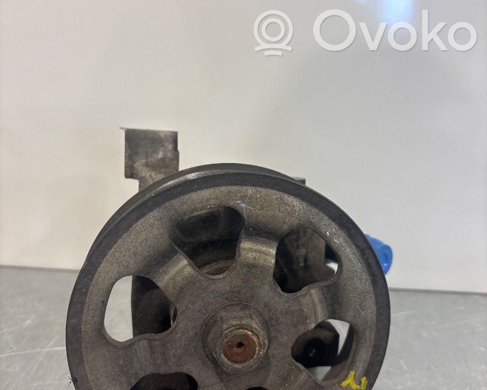 Honda CR-V Ohjaustehostimen pumppu 
