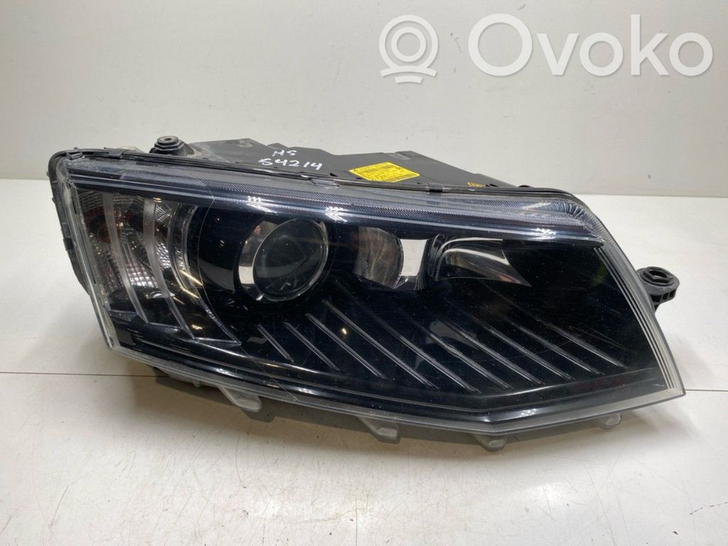Skoda Octavia Mk3 (5E) Lampa przednia 