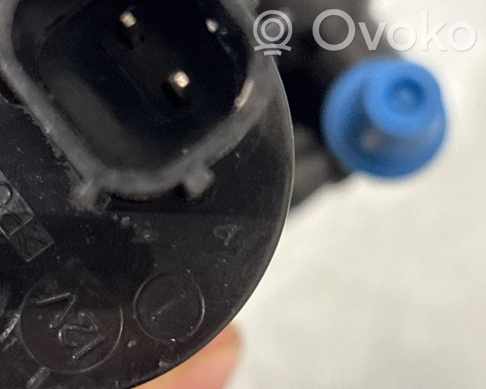 Windscreen/windshield washer pump   2022321,8A6117K624AB,8A6117K624AB,2022321,8A6117K624AB