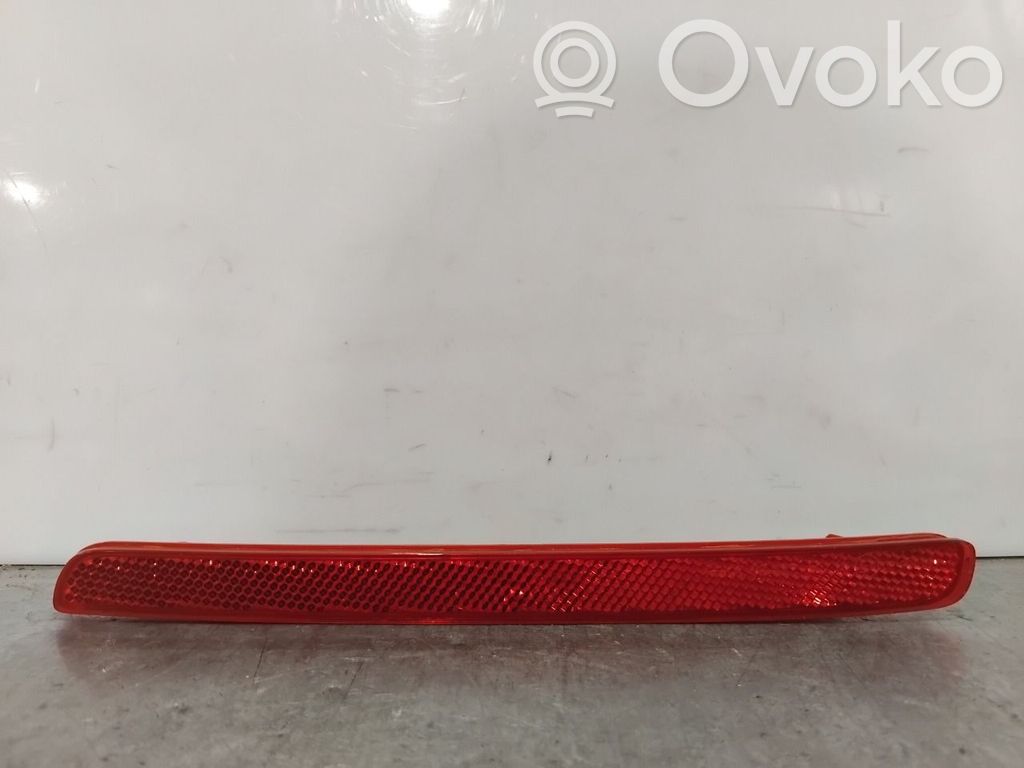 Toyota Corolla E210 E21 Moldura de la puerta trasera 