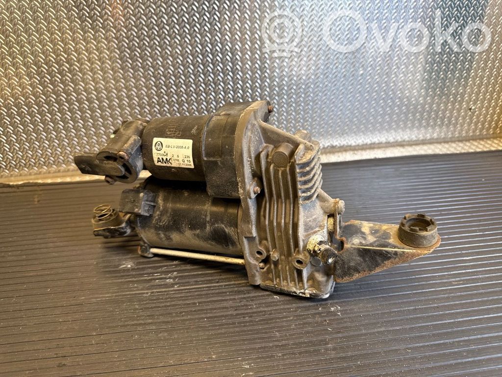 BMW 5 E60 E61 Air suspension compressor/pump 