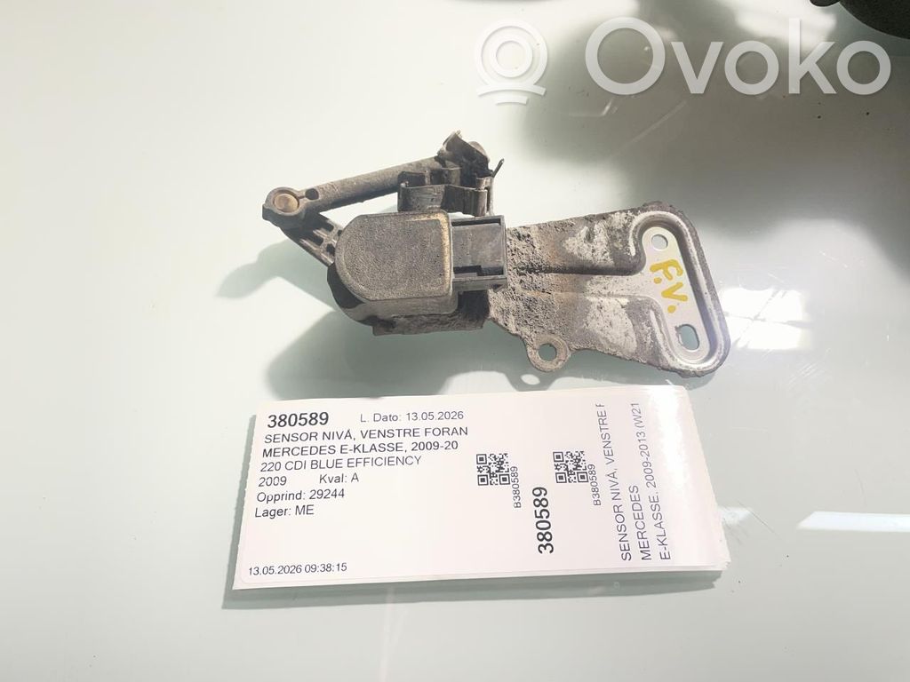 Mercedes-Benz E W212 Sensore di livello di altezza della sospensione pneumatica anteriore (usato)