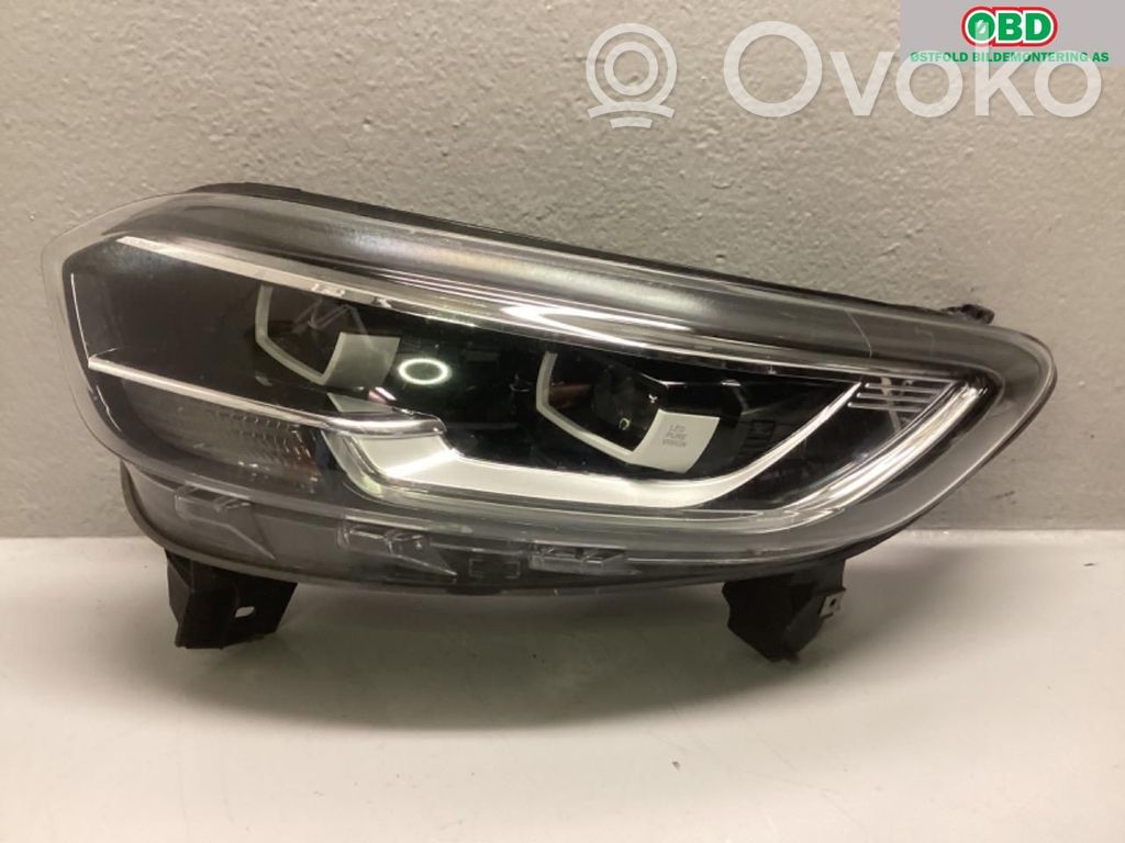 Renault Kadjar Lampa przednia 
