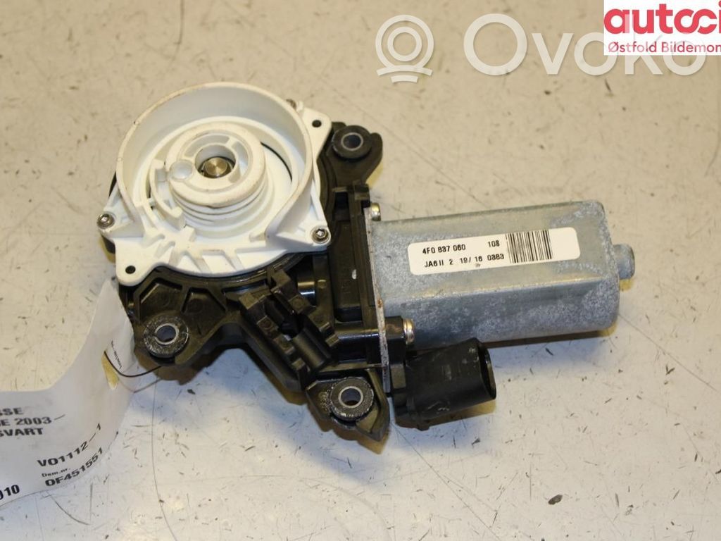 Porsche Cayenne (92A) Etuoven lukko 