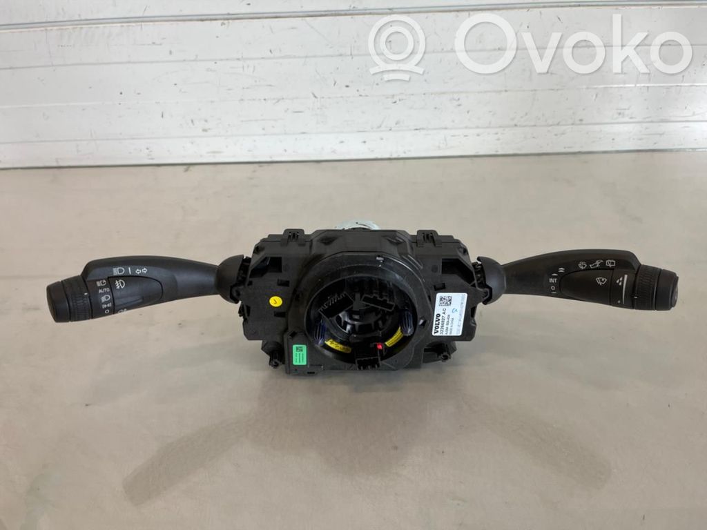 Volvo XC40 Interrupteur / bouton multifonctionnel 