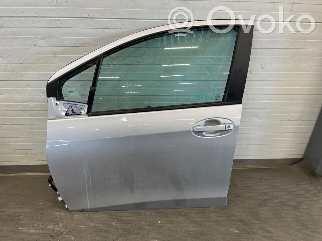 Toyota Yaris Puerta delantera 
