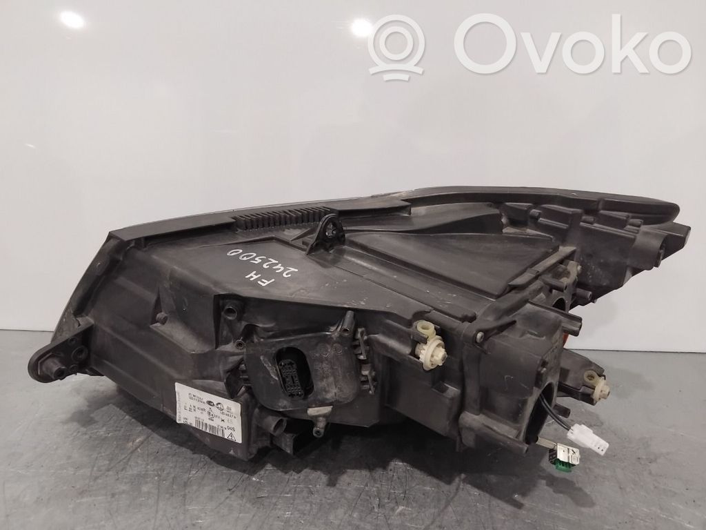 Skoda Superb B6 (3T) Phare frontale 