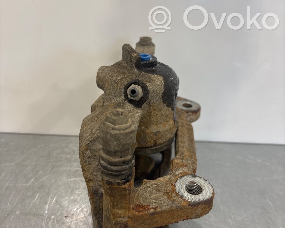 Bremssattel vorne   8V0615123,8V0615123