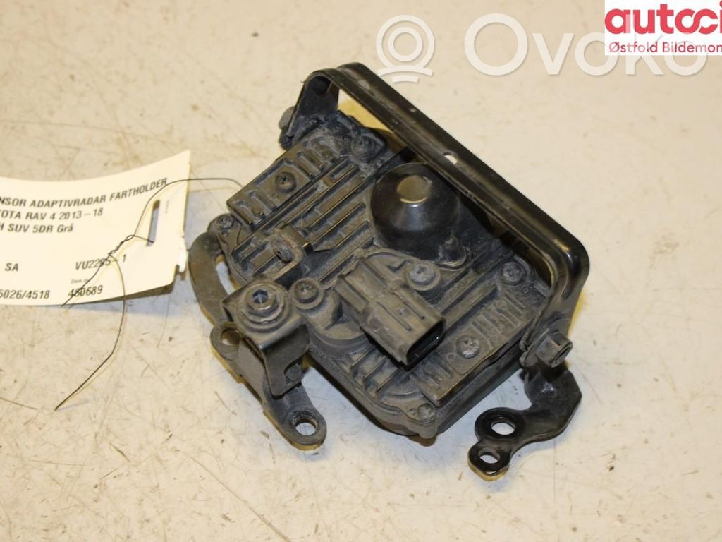 Toyota RAV 4 (XA40) Senzor radar distronic 