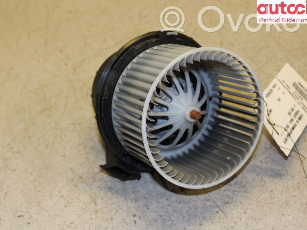 Peugeot 208 II Ventilator aerotermă 