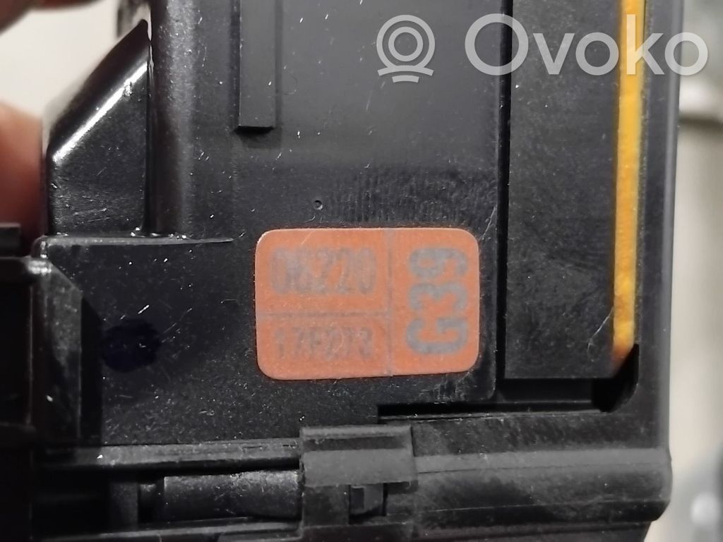 Toyota Hilux (AN10, AN20, AN30) Manetka / Przełącznik wycieraczek