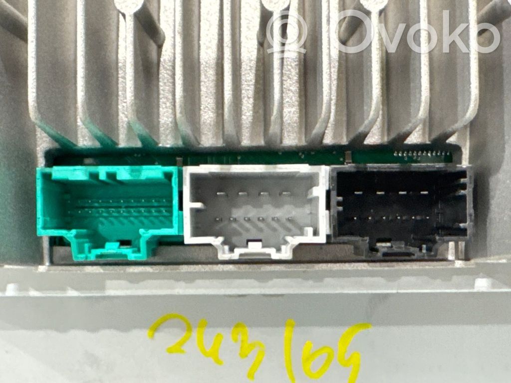 Kita panelės detalė   101589800A,109805000G,109805000G,101589800A,109805000G