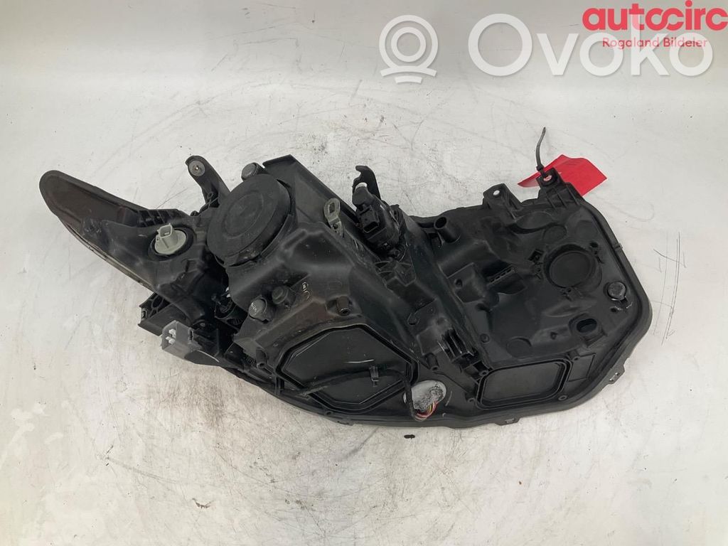Toyota Auris E180 Scheinwerfer 