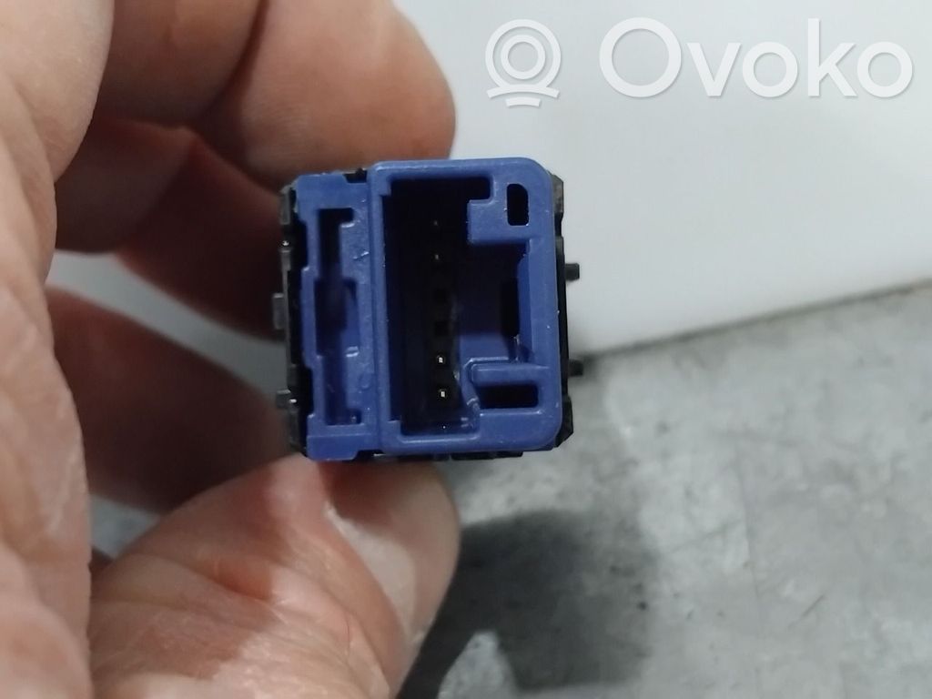 Toyota Corolla E210 E21 Otros interruptores/perillas/selectores 