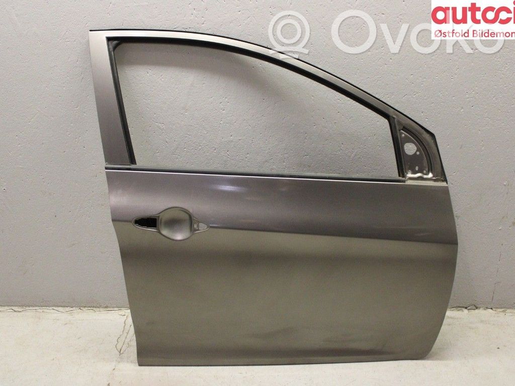 Puerta delantera   760041Y020,760041Y020