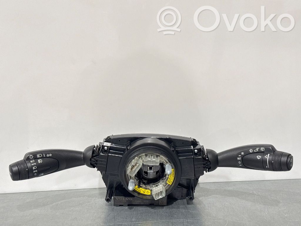 Volvo XC40 Comutator/buton multifuncțional 
