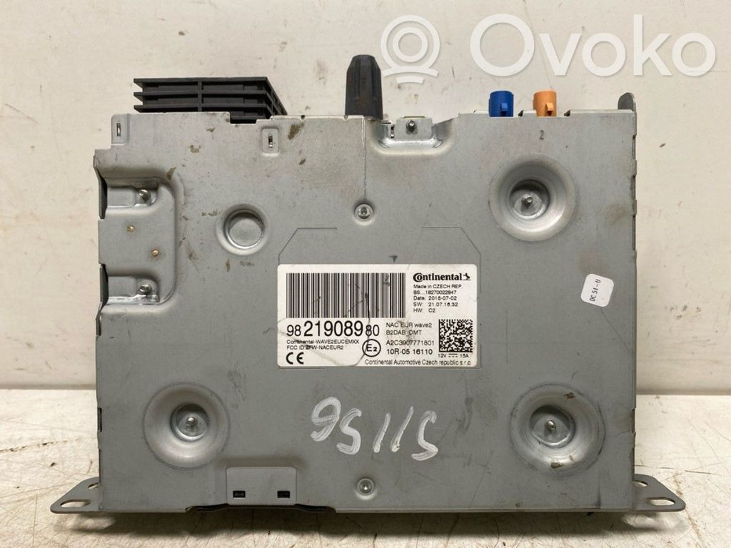 Peugeot Traveller Panel / Radioodtwarzacz CD/DVD/GPS 