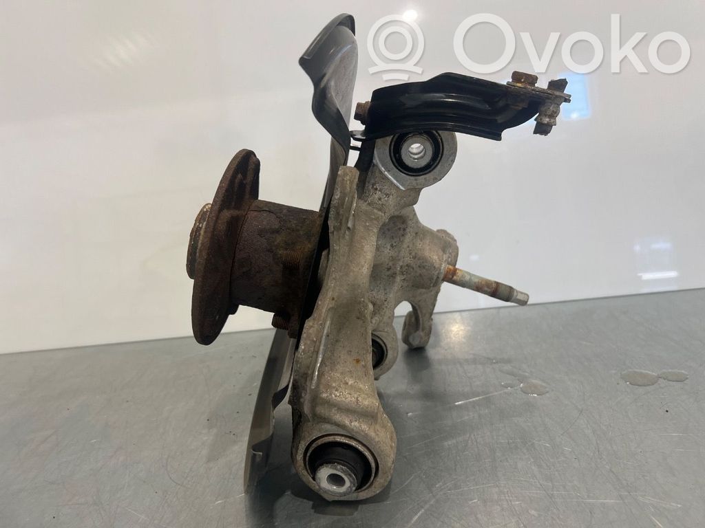 Toyota bZ4X Mangueta de dirección de rueda trasera 