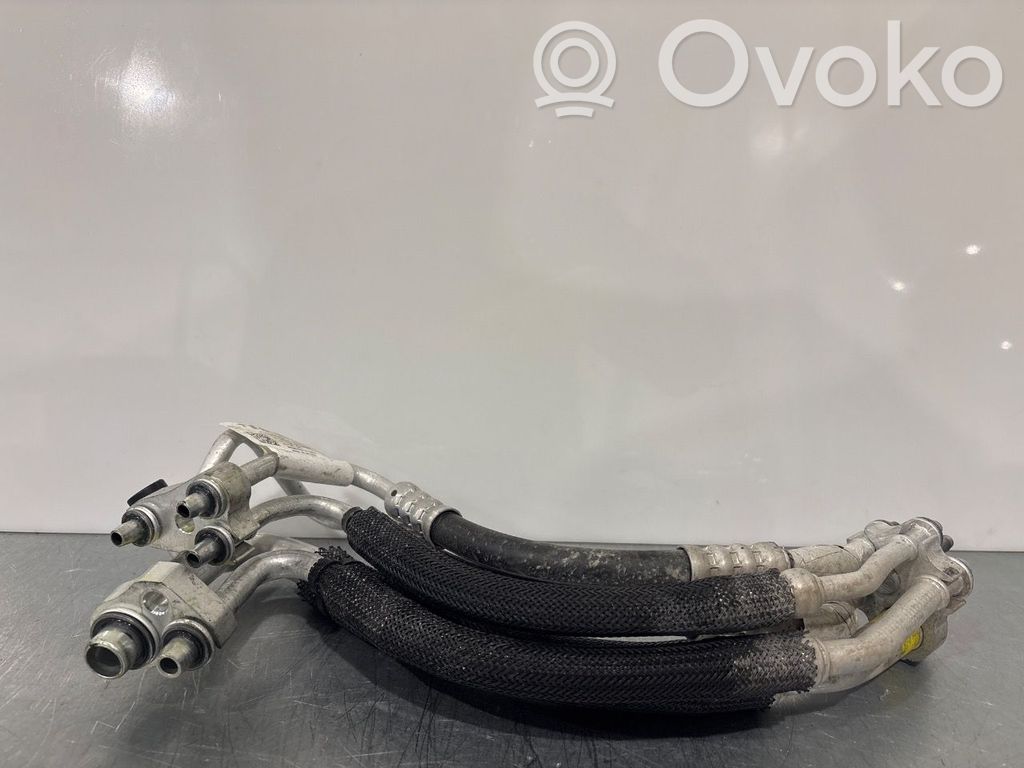 Tesla Model 3 Ilmastointilaitteen putki (A/C) 