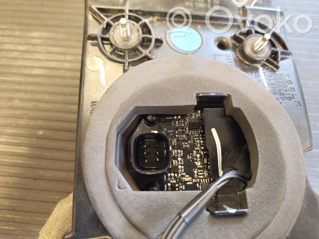 Tesla Model S Lampă spate în caroserie 