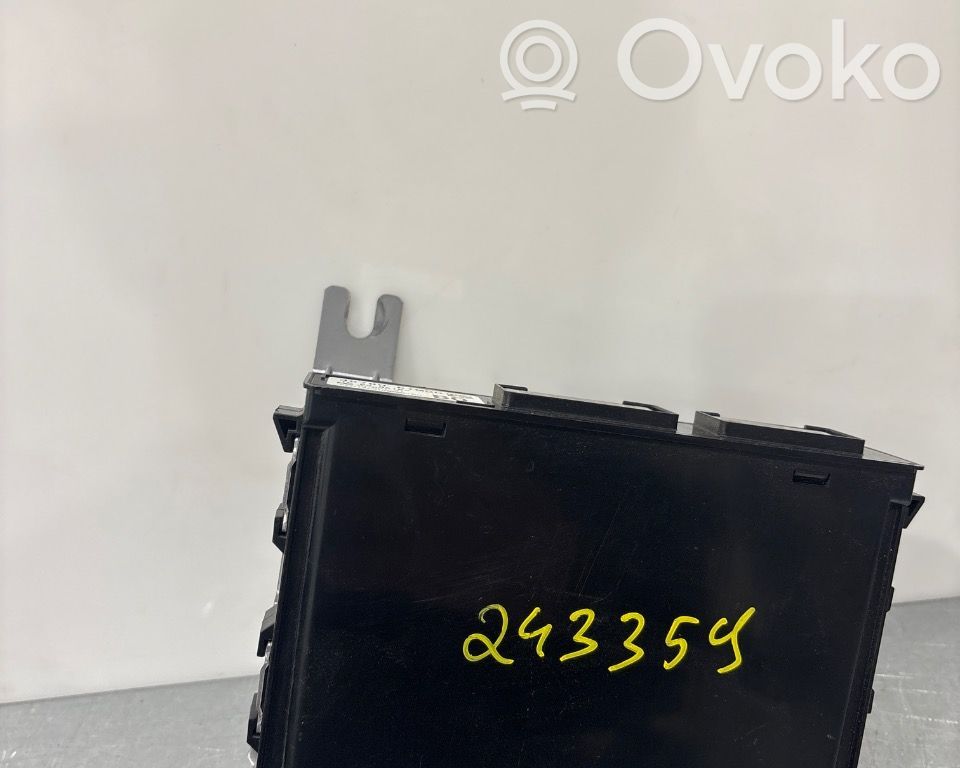 Suzuki SX4 S-Cross Modul de control caroserie central