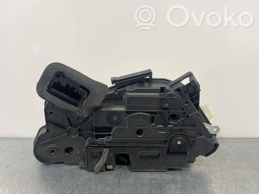 Etuoven lukko   5K1837015J,5K1837015E,5K1837015E,5K1837015E,5K1837015J