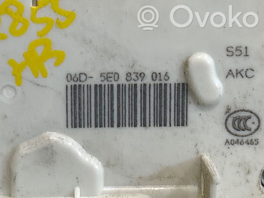 Skoda Octavia Mk3 (5E) Încuietoare ușă spate 