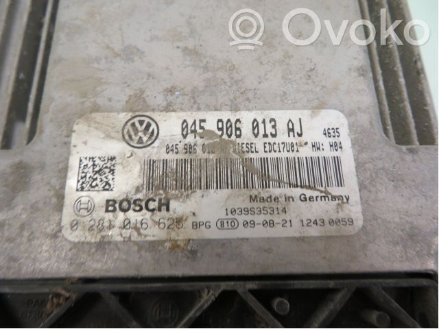 Skoda Fabia Mk2 (5J) Komputer / Sterownik ECU silnika 