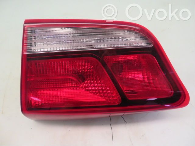 KIA Rio Luz trasera/de freno 