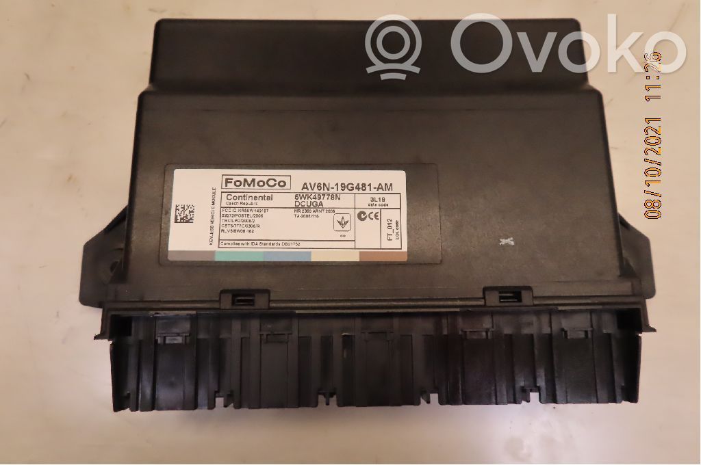Ford Kuga II Door central lock control unit/module 