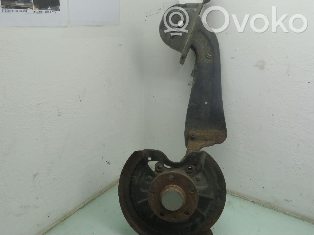 Volkswagen Touran II Fuso a snodo con mozzo ruota posteriore 