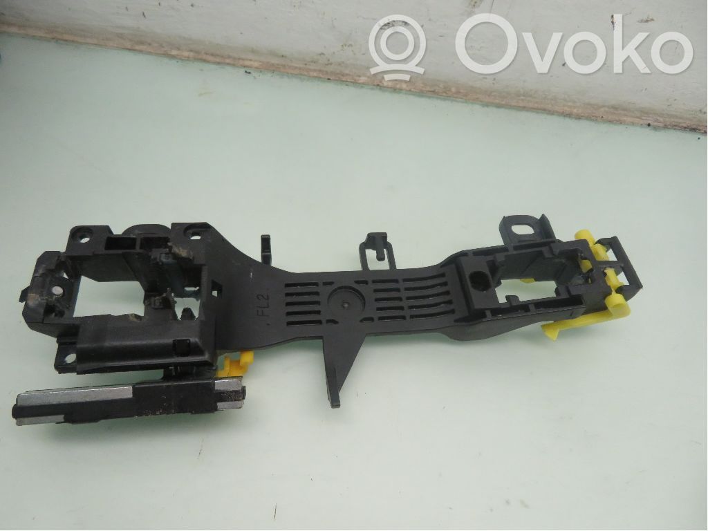 Subaru Outback (BS) Manecilla externa puerta delantera 