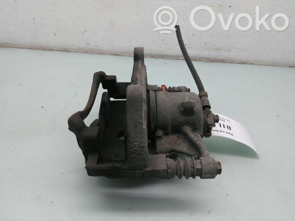 Etujarrusatula   8V0615123D,8V0615123D