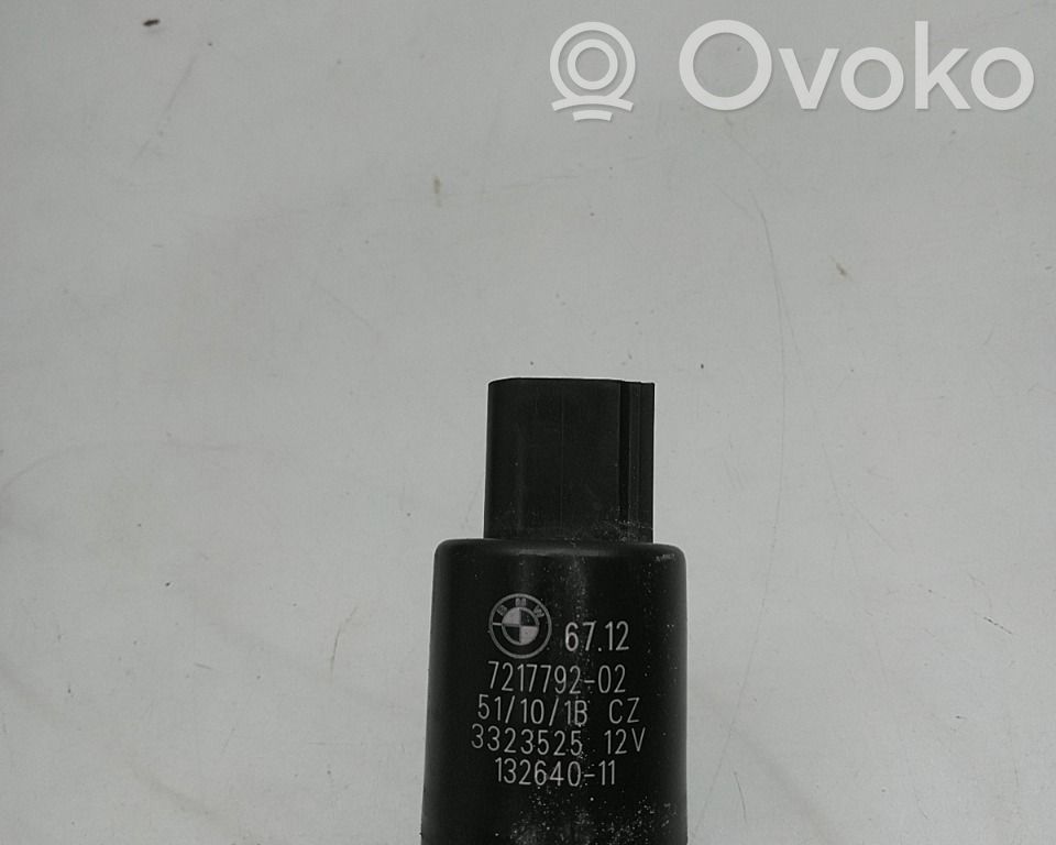 BMW X5 E70 Pompa spryskiwacza szyby przedniej / czołowej 