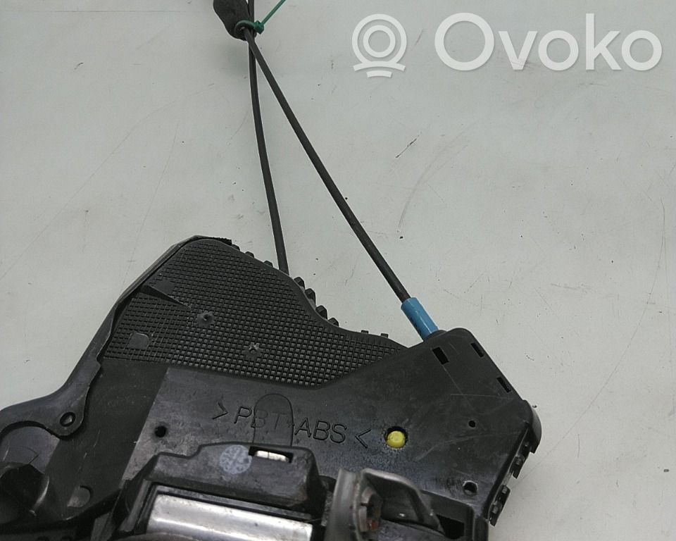 Suzuki Grand Vitara II Zamek drzwi przednich