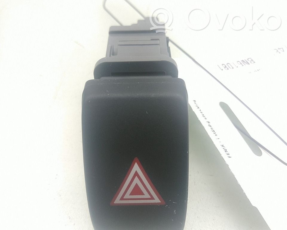 Toyota C-HR I Comutator lumini pericol 