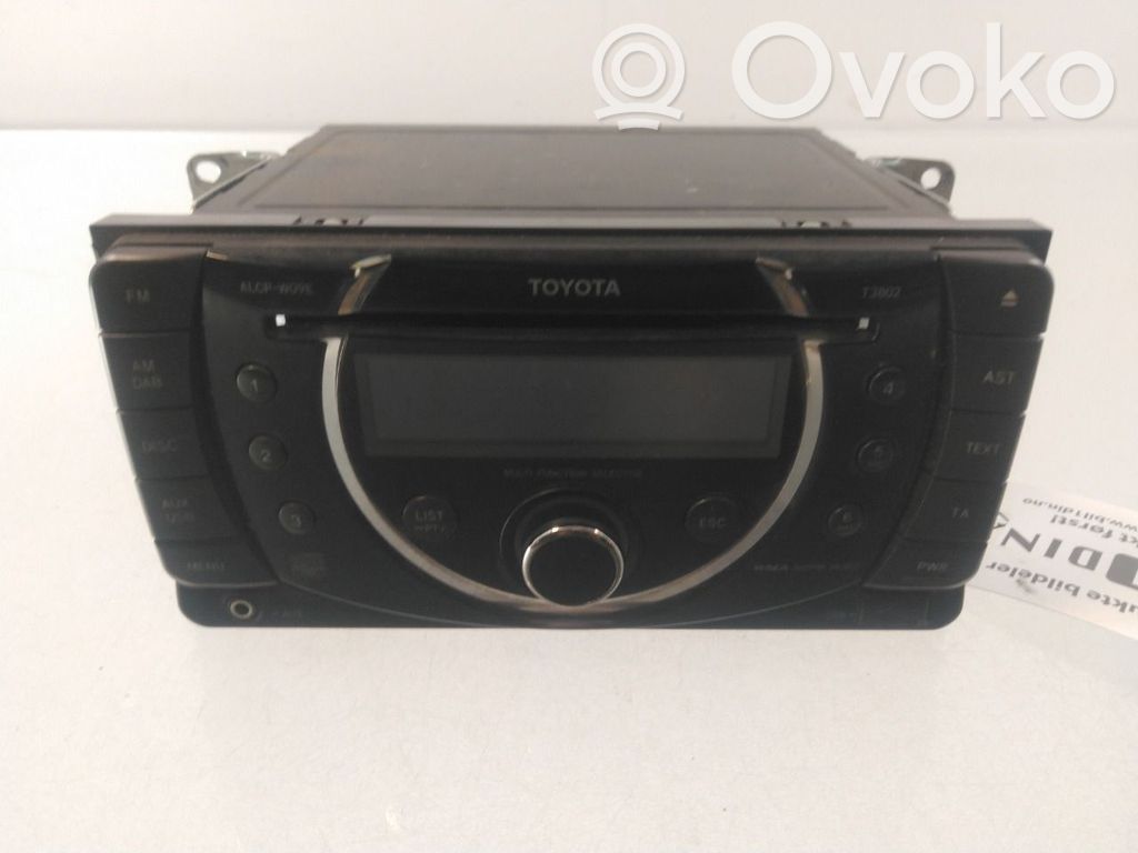 Toyota Hilux (AN10, AN20, AN30) Panel / Radioodtwarzacz CD/DVD/GPS