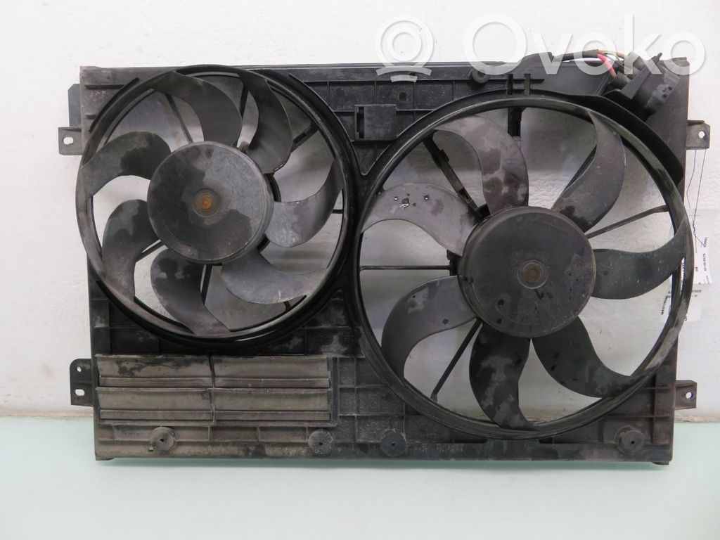 Volkswagen PASSAT B7 Kale ventilateur de radiateur refroidissement moteur 