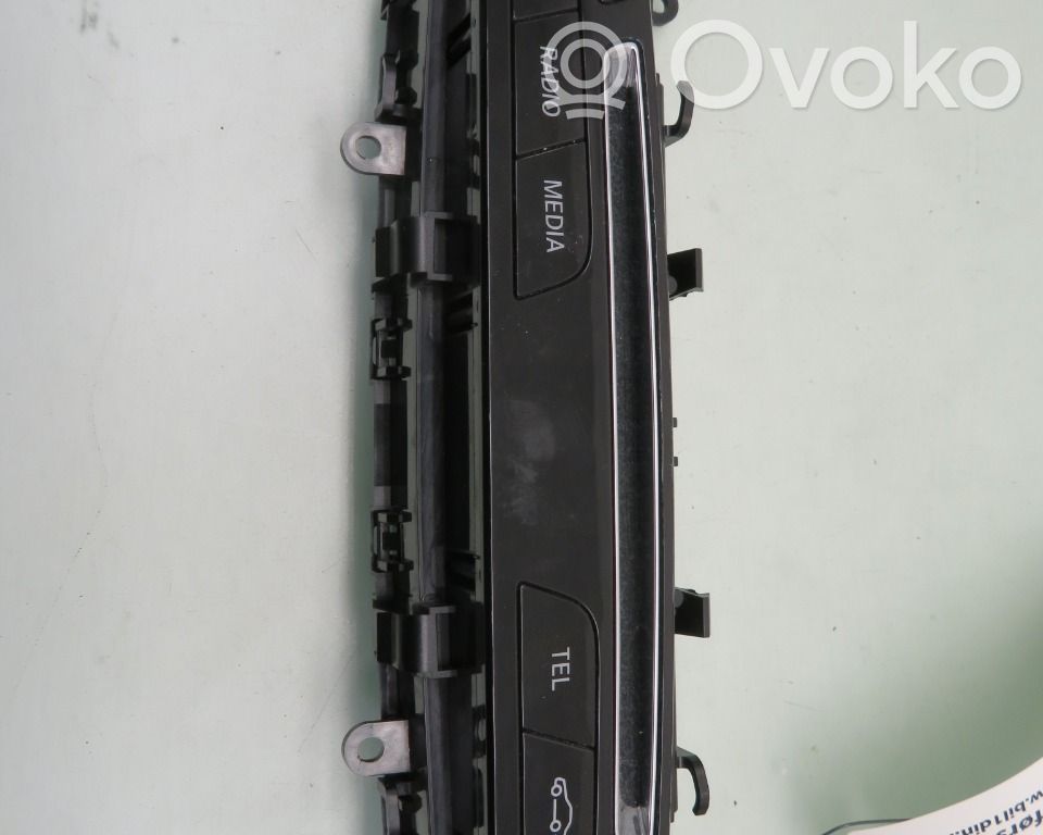 Mercedes-Benz C W205 Kit sistem audio 