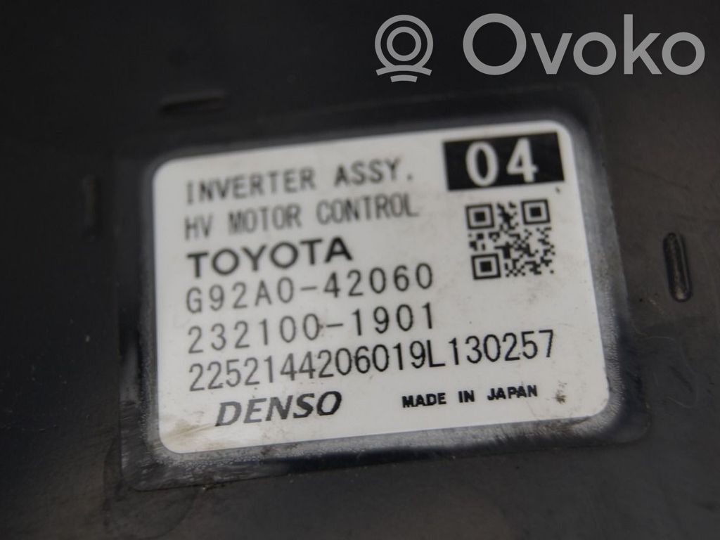Toyota RAV 4 (XA50) Falownik / Przetwornica napięcia
