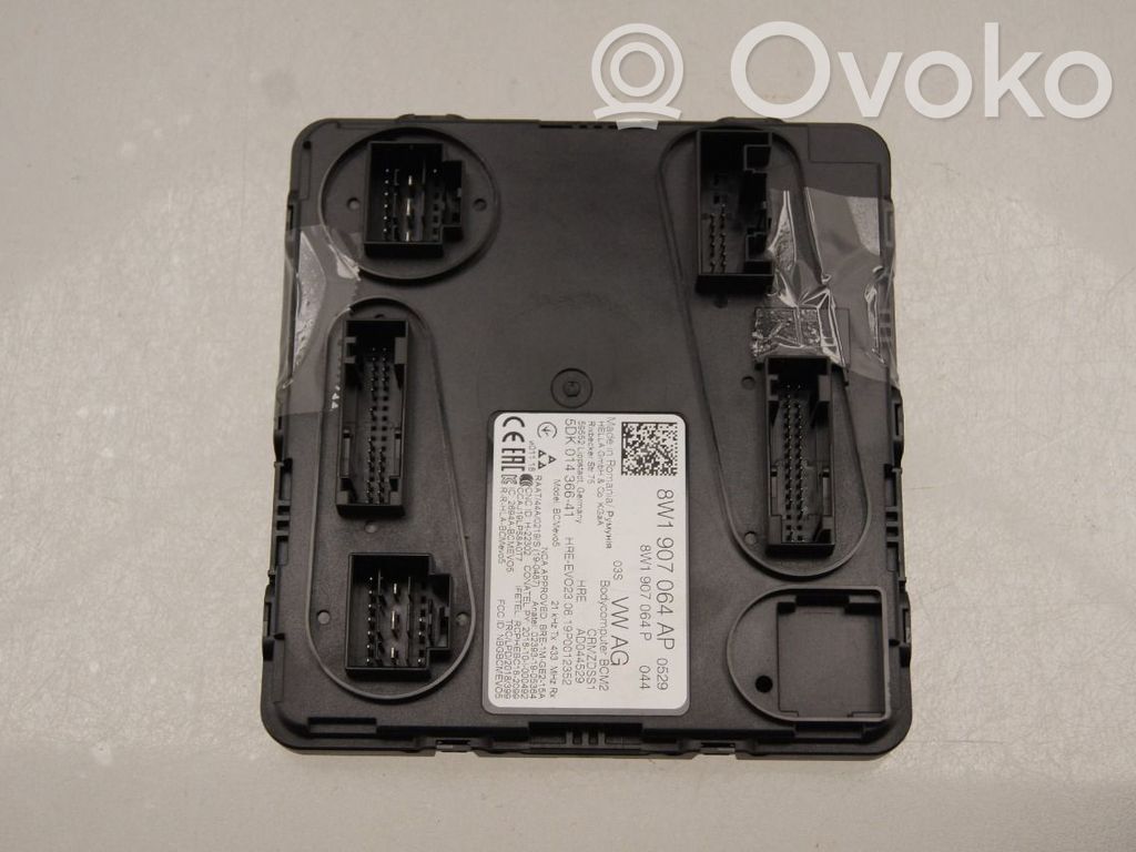 Audi e-tron Central body control module 