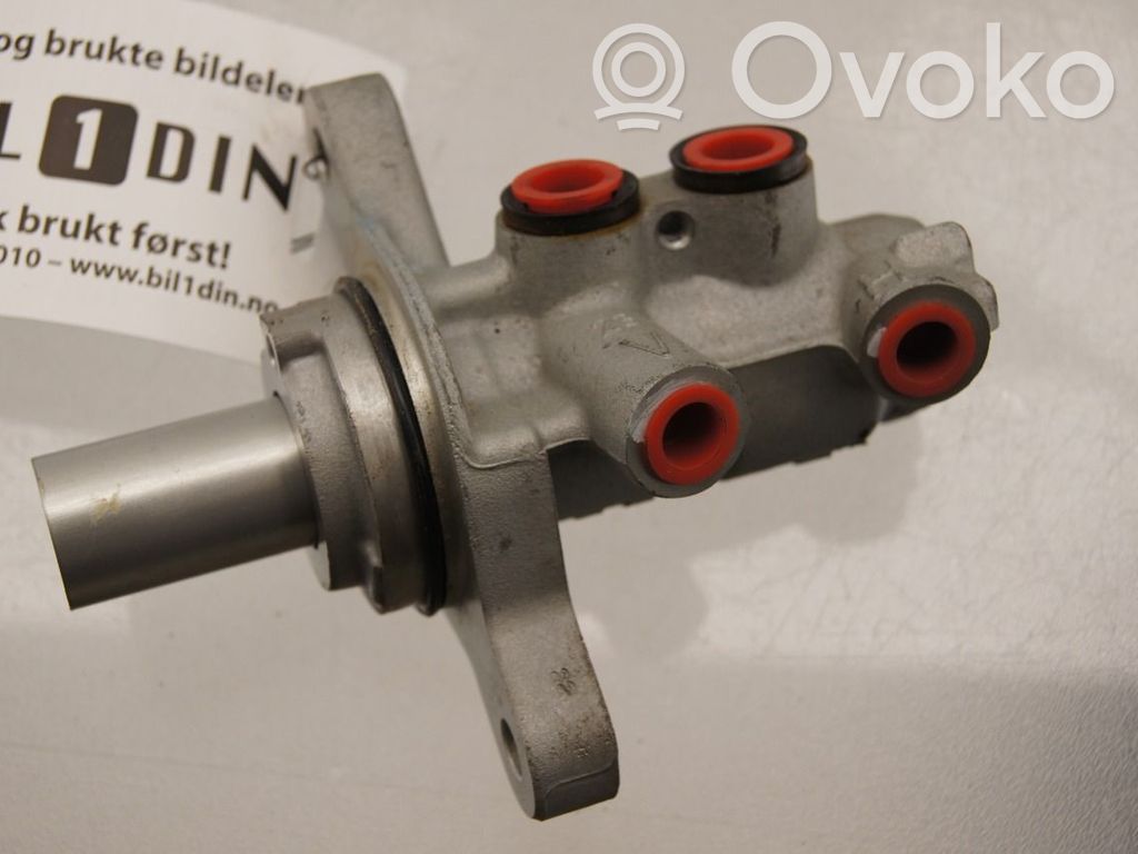 BMW 1 F20 F21 Główny cylinder hamulca 