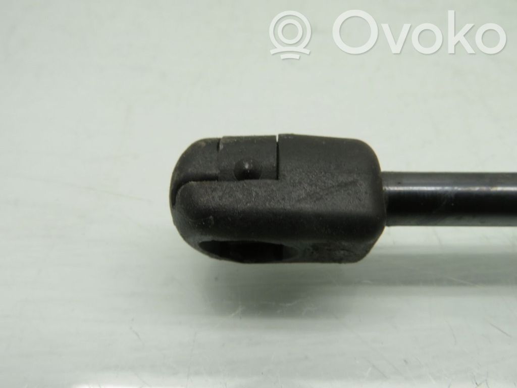 Volvo C40 Konepellin kaasujousi 