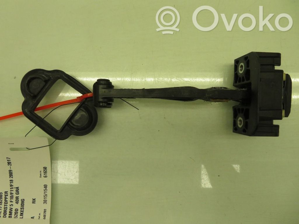 BMW 5 F10 F11 Etuoven pidätin 